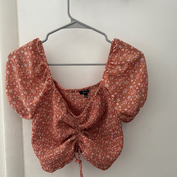 Love Tree Tops - Love tree crop w/cinch front